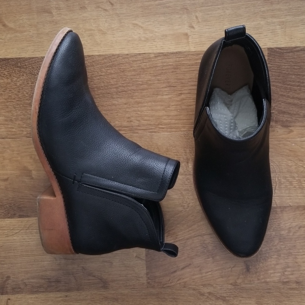 Forever 21 Booties - Picture 2 of 4